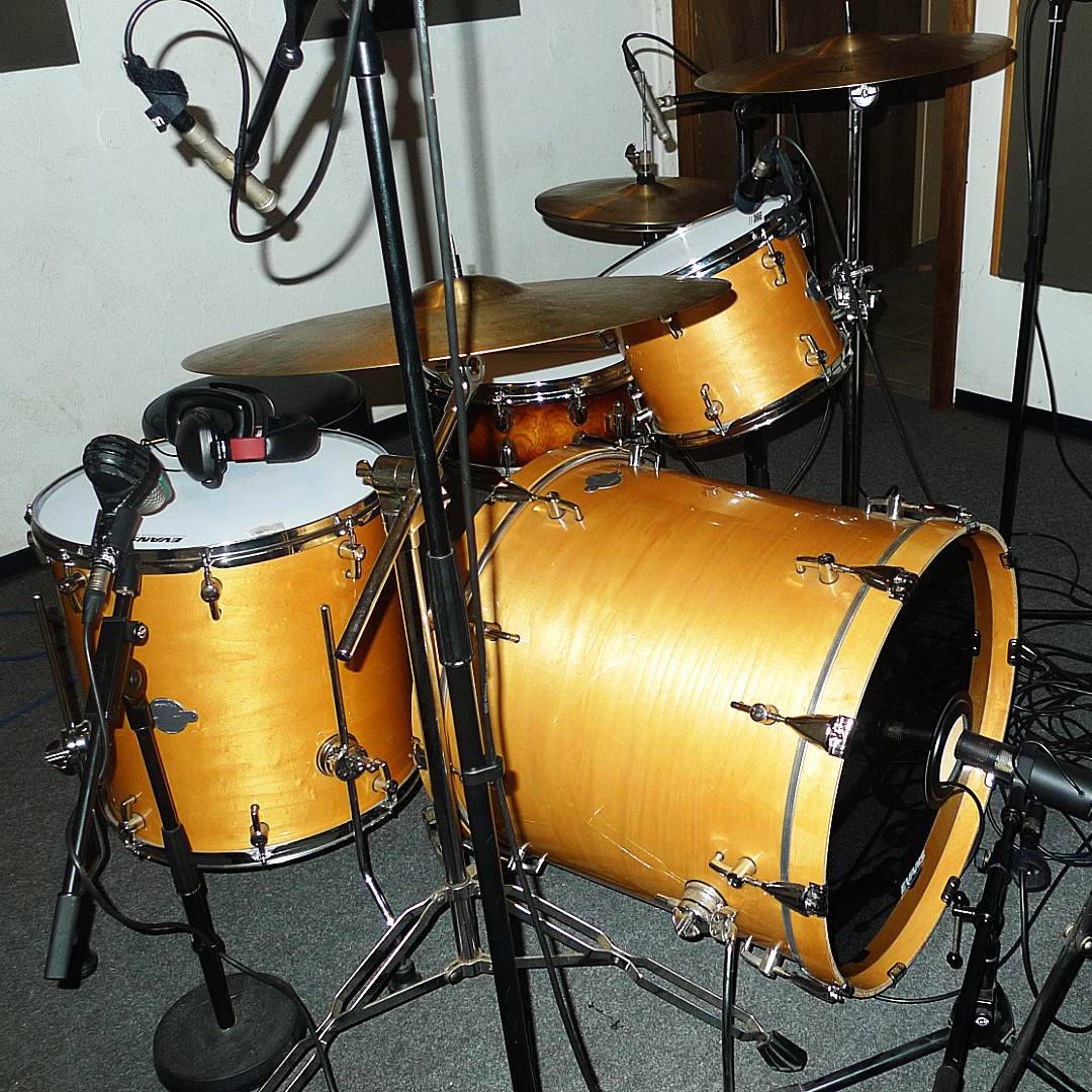 Drums01