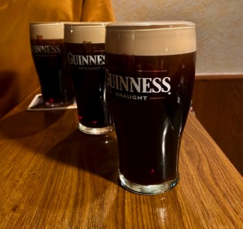  Desert Inn Guinness 